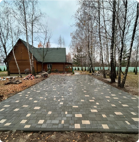 Укладка вибропрессованной брусчатки