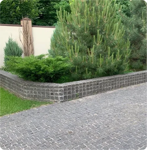 Укладка гранитной брусчатки 